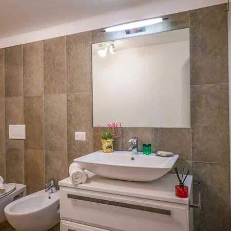 Apartment Delle Rose Colico